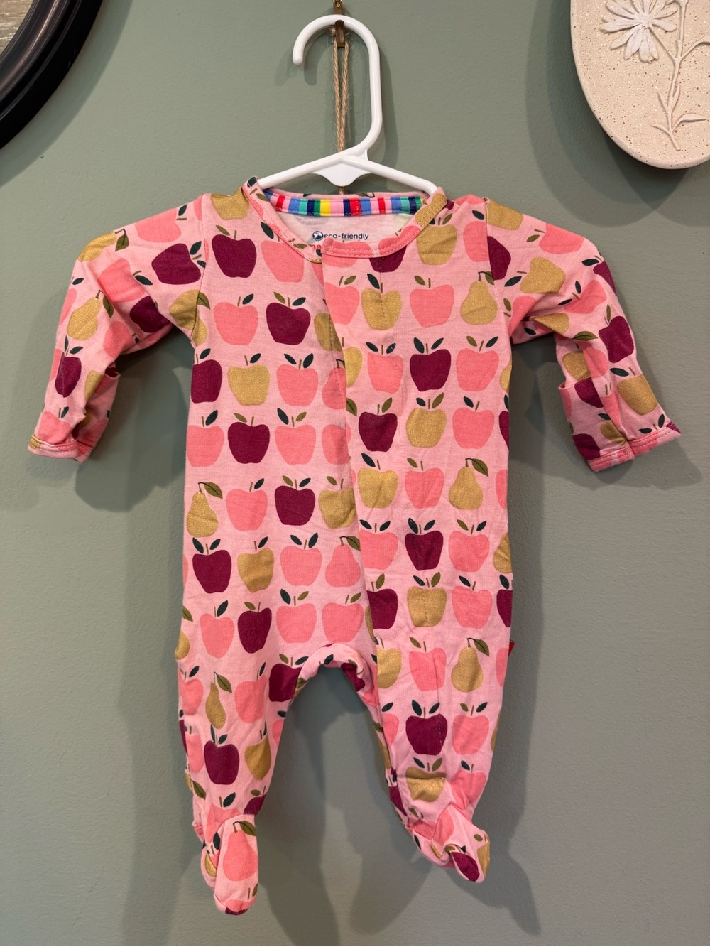MAGNETIC ME preemie sleeper